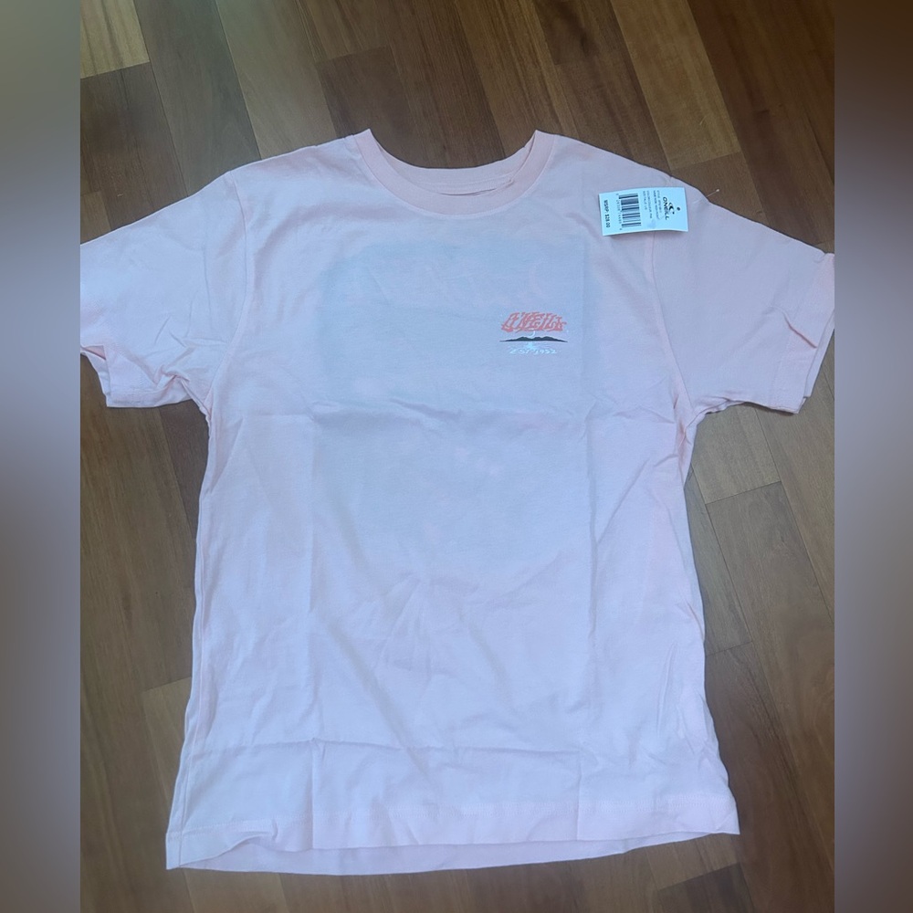 O’Neill boys, pink shirt